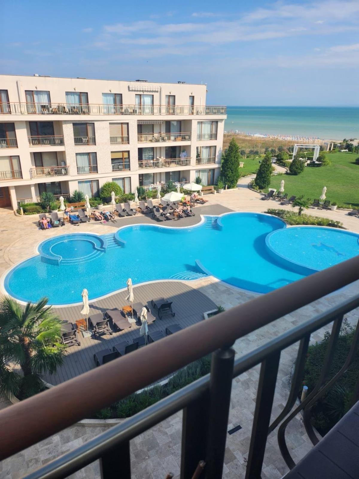 Apartment Diamond Sarafovo Burgas Exterior foto